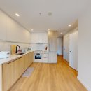 즉시입주 or 7/1입주, 써리 센트럴 1배드 콘도, Unfurnished, $1900/month 이미지