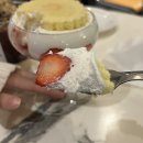 딸기 | 광주 동명동 두바이 디저트 카페 네이비소셜클럽 두바이딸기 후기