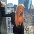 금발 미용실 이미지
