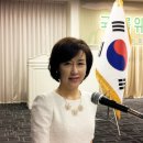 &#39;15년 열정&#39;…국제행사 영어전문MC 고옥화씨 -중앙일보- 이미지