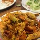 홍매반점 | 건대 양꼬치 맛집 홍매양꼬치 서비스 유린기 오이탕탕이 추천 솔직후기
