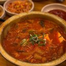 국민 밥도둑 김치찌개 맛집 서울 ‘김북순큰남비집 신사본점 이미지