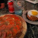 돼지잡는농부 이미지