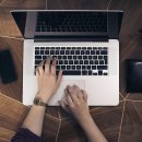 (주)아이엔씨테크 | ​노트북 vs 태블릿 비교 후기: 3년 사용자가 말하는 솔직한 선택 가이드
