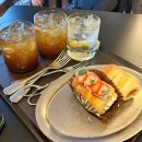 보라맨션 | 홍대 디저트카페 침니맨션 2층카페 굴뚝빵맛집 내돈내산 후기