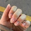 큐티헤어네일 | 인계동네일 티앤리 본점에서 웨딩네일 받은 후기 수원네일잘하는곳추천!