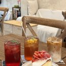 엣더모먼트(At the moment) | [서울/연남동/홍대입구역 카페] 앳더모먼트 at the moment :: 바스크치즈케이크가 맛있는 연남동 디저트...