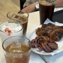 지에스25 압구정신사점 | 압구정 빵 맛집 어반누크 베이커리 카페 신사