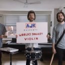 World smallest Violin - 원곡 기타 이미지