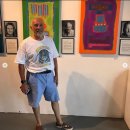 방탄소년단 뷔에게 미술 작품 판매한 어느 60대 화가의 사연 이미지
