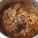 얘듀라 오뚜기 사골곰탕 국물로 김치찌개 끓여봐 이미지