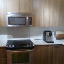 ($1,650 / month) 써리 센트럴 도보 8분 거리 1bed 1bath 고층 콘도 렌트합니다. 주차 1대 포함 이미지