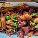 찐이야숯불두마리치킨 이미지