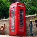 공중전화 부스 옆 이미지