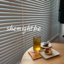 부산, 광안리 카페 :: 혼커 쉬마잇비(She might be) 후기