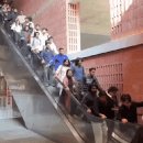 대참사가 일어날 뻔한 에스컬레이터 고장 이미지
