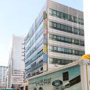 건물 앞 이미지