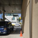 대중주유소 | 오산(오산시) 큐비클 화장실 칸막이 시공: 주유소 화장실의 깔끔한 변신, 크림색의 마법