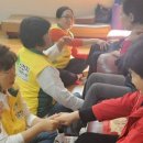 (기호일보) 머리 손질에 네일아트까지…부평 경로당 찾은 봉사단 이미지