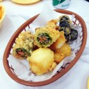 고래등오거리 | 바삭한 수제 튀김과 매콤달콤한 떡볶이 현지인 분식 맛집, 전북 익산 '마리 분식'