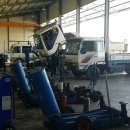 대형자동차 공업사 이미지