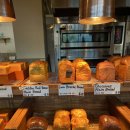 (주)삼신이앤비 본점 | 해운대 카페 감성 베이커리 스탠다드브레드 후기