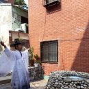 천덕수 우물 앞 이미지