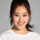 더(The)나윤