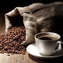 커피 섭취가 건강에 미치는 과학적 연구결과 이미지