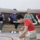 요가주간 | 병점 더 사랑 주간보호 센터 확장 넓어진 공간에서 이어지는 따뜻한 요가 수업