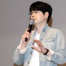 탁현민 “文 혼밥? 현지 국민과 유대감 강조 위한 프로그램” 이미지