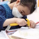 실로 엮는 예술 이미지