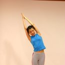 키크는 요가 이미지