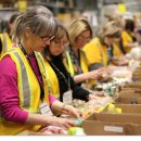 BC주 푸드뱅크 이용 80% '폭증', 직장인도 줄 선다 이미지