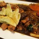 마당나온수탉 이미지