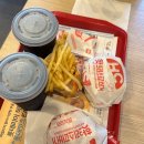 롯데리아 운리점 이미지