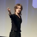 공존의 행복 | 영화 스페셜즈 무대인사 감상 후기 사쿠마 다이스케 고독함과 유머러스함 공존 명연기