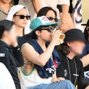 권지용-정유미-손나은 ‘PSG 팬 인증’ 이미지