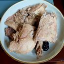 통오리 토막 내어 묵은지 김치찜 했습니다 이미지