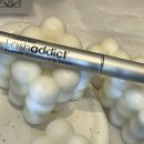 활짝핀 속눈썹 이미지