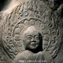 서산고향집 | 서산 용현리 마애삼존불의 미소(微笑)