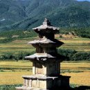 경주 고선사지 삼층석탑 이미지