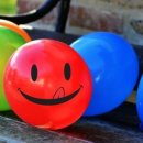 노란풍선 이미지