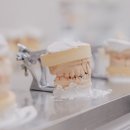 웰치과기공소 이미지