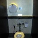 변기뚜껑이 없는 필리핀 화장실 이미지