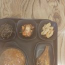 김치찌개와 돈까스 이미지