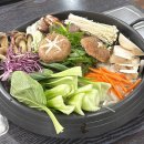 테마건강랜드 | 수제떡갈비로 만든 한우떡갈비버섯전골 먹어본 후기 김해 가야랜드 맛집 선궁