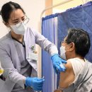 들여온 양과 맞먹는 폐기량... 약발 떨어진 코로나19 백신 딜레마 이미지