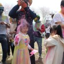 삼문둔치 바닥분수 이동식화장실 | 밀양 홀리해이 색채축제 2023 홀리해이 아이랑 행복했던 행사참여후기