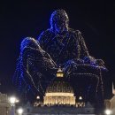 🎈꼭보세요/드론쇼 미켈란젤로 피에타 상 재현 이미지